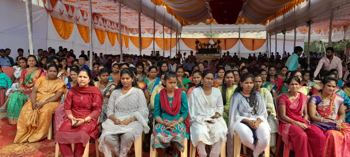 SunilYShinde's tweet photo. सिनेमेरो कंपनीतील 25 वर्ष सलग सेवा केलेल्या कामगारांना रुपये 25000 बक्षीस देऊन सत्कार करण्यात आला @ilo @uniglobalunion @ITFglobalunion @RMSLabourUnity @DrKhemnar @RahulGandhi @RajendraAcharey https://t.co/n06ME9CPjt