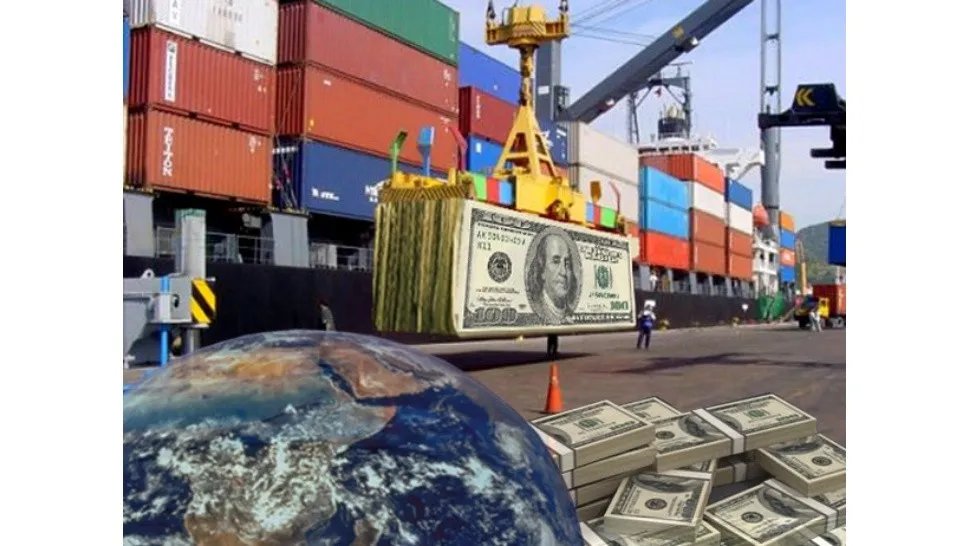 #AHORA en #TareaFina, el economista Ernesto Mattos, sobre el peligro de q el precio d alimentos queden atados a los vaivenes internacionales. Derogar todas las restricciones aduaneras implica un riesgo d desatar presiones inflacionarias a nivel local <a href="/LauraTerenzano/">Laura Terenzano 💚</a>