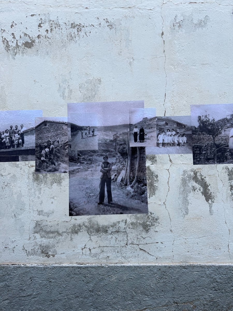 Ayuntamiento Aladrén (@ayto_aladren) on Twitter photo Cuando un pueblo mantiene sus recuerdos, es muy bonito.
"Lo que fuimos, lo que somos", nos dejó sin palabras.
Fotos Susana Blasco <a href="/descalza/">Juan Carlos</a>
#Aladrén #ZaragozaProvincia #CampoCariñena
<a href="/DPZaragoza/">Diputación de Zaragoza</a>
<a href="/CarinenaTurismo/">Oficina Turismo Campo de Cariñena</a>
Ocre.info
#LoQueFuimosLoQueSomos Cuando un pueblo mantiene sus recuerdos, es muy bonito.
"Lo que fuimos, lo que somos", nos dejó sin palabras.
Fotos Susana Blasco <a href="/descalza/">Juan Carlos</a>
#Aladrén #ZaragozaProvincia #CampoCariñena
<a href="/DPZaragoza/">Diputación de Zaragoza</a>
<a href="/CarinenaTurismo/">Oficina Turismo Campo de Cariñena</a>
Ocre.info
#LoQueFuimosLoQueSomos