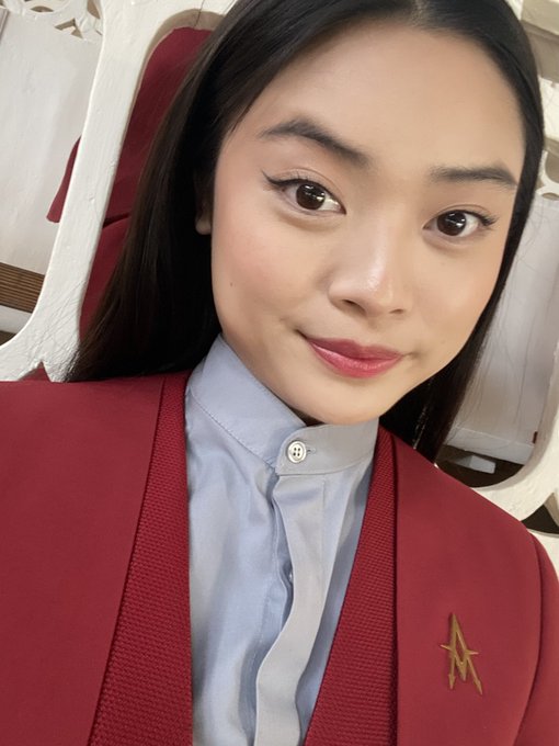 why are both so clemmie though??? https://t.co/o05adQLpJs<a href="/tag/thehungergames"class="tags"><span>&#35;thehungergames</span></a><a href="/tag/theballadofsongbirdsandsnake"class="tags"><span>&#35;theballadofsongbirdsandsnake</span></a>