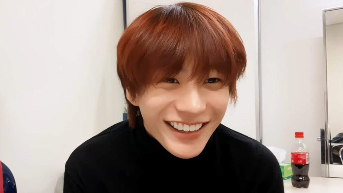 daintoiny's tweet photo. happy anton happy me~ https://t.co/2hcKWzJSiO