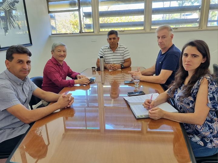 En el día de hoy se realizó la correspondiente reunión de Labor Parlamentaria de cara a la Sesión Extraordinaria del próximo miércoles 27 de diciembre solicitada por el Presidente del Bloque oficialista para que el Cuerpo Legislativo se exprese ante el DNU Nº70/2023