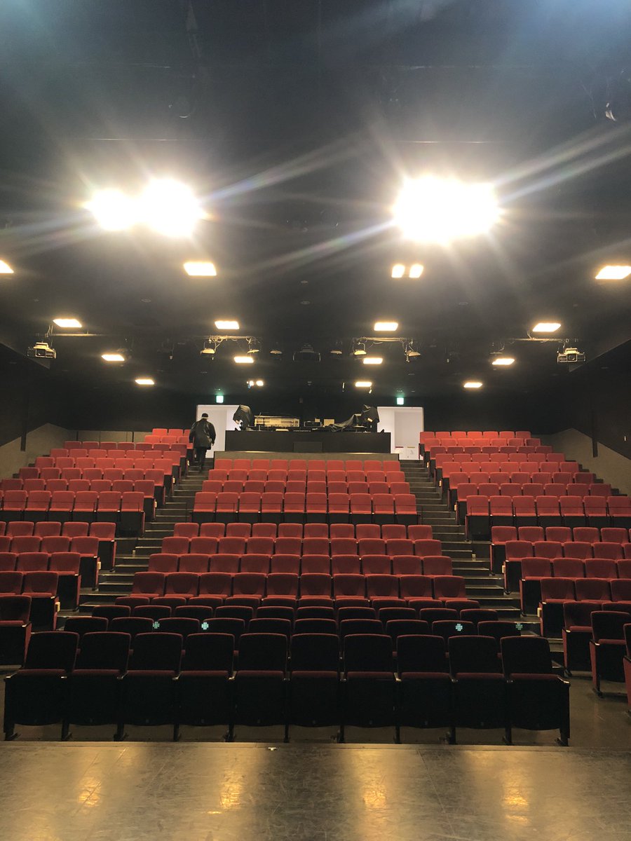 ミナデイン
ありがとうございました！
僕はMCしててめっちゃ楽しかったです！笑
皆様良いお年を〜♨️