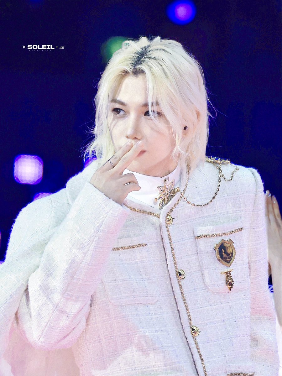 ☀️231225🎄 가요대전 HD

안농❄️ 설국에서 온 왕자님👑

#Felix #필릭스 #straykids  #스트레이키즈 #용복이