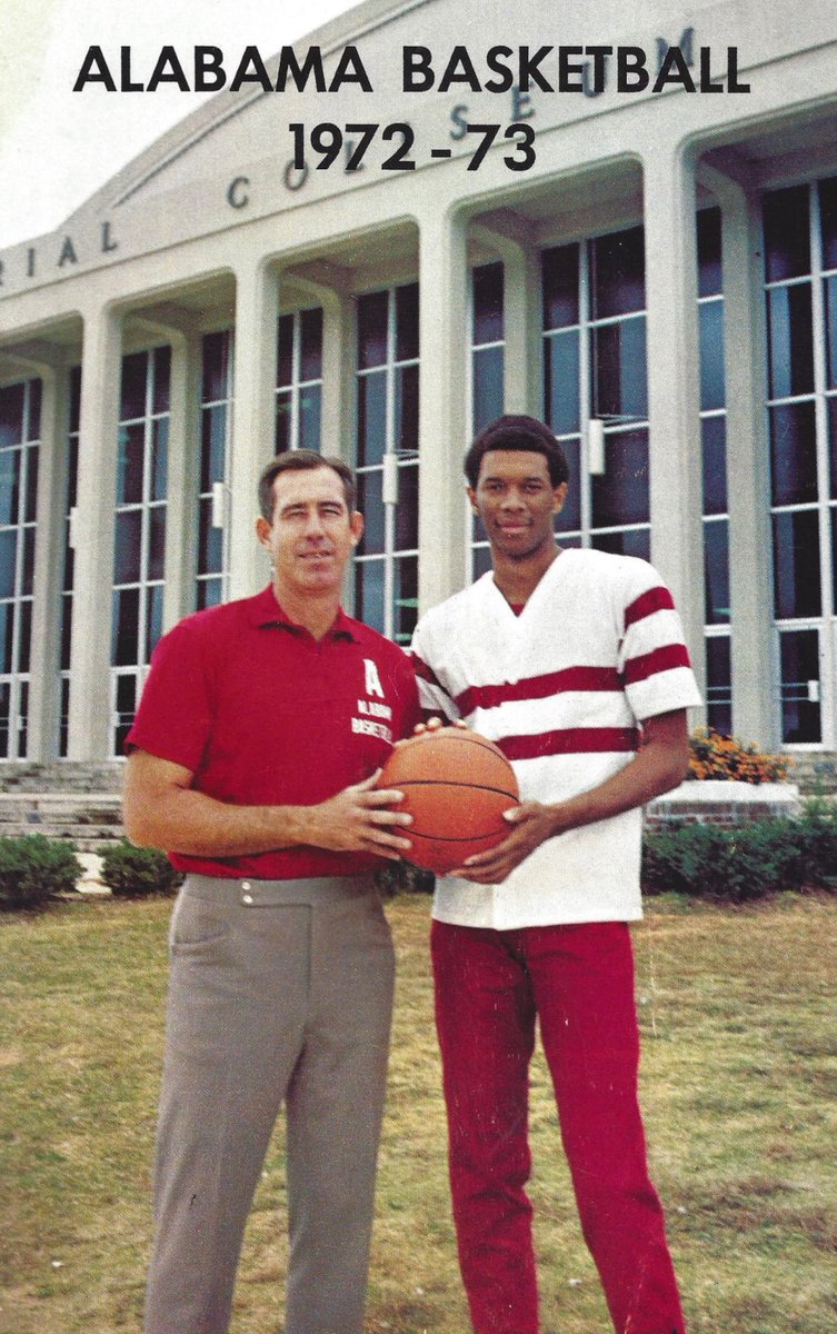 BamaHistory's tweet photo. Today’s flashback is the Crimson Tide’s 87-86 victory over Manhattan in the 1973 NIT. Glenn Garrett hit a 20-foot shot at the buzzer for the win, while Wendell Hudson led the Tide with 20 points. Thanks to follower @RDavies100 for submitting this @AlabamaMBB childhood memory. https://t.co/mcIfFB73ZA