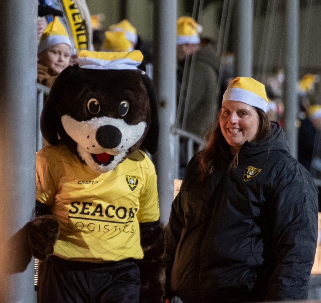 fanclubvvv's tweet photo. Nog even een kleine terugblik op onze sfeeractie rondom #vvvtel
Vrijdag zien we jullie graag  bij Klup77 om samen het jaar af te sluiten 🍻 https://t.co/mSPzcjNPPn