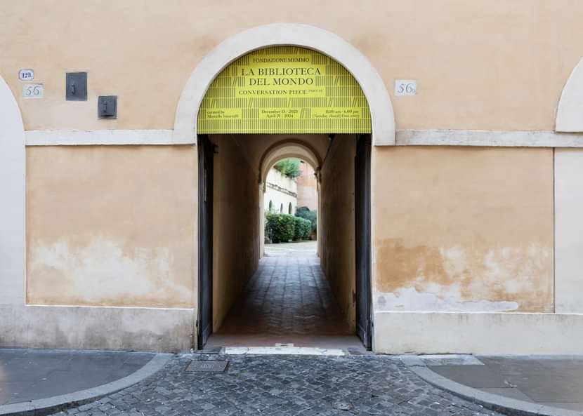 #LaBibliotecaDelMondo, curated by #MarcelloSmarrelli, open until April 21st, 2024. 
✨Starting from the facade of the 16th century Palazzo Ruspoli and continuing in its courtyard and stable block, the exhibition evokes the image of a library as a repository of universal culture.