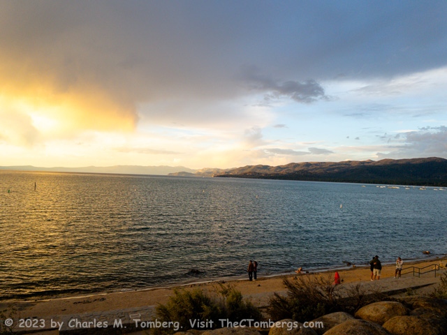 CharlieTomberg's tweet photo. Sunset at Lake Tahoe

The sun sets over South Lake Tahoe in California. Lake Tahoe is the largest alpine lake in North America. 

Visit https://t.co/q5Om0ODakX 
© 2023 by Charles M. Tomberg
#TheCTombergs #LakeTahoe #California #lake #sunset https://t.co/MYDVS9nBpt