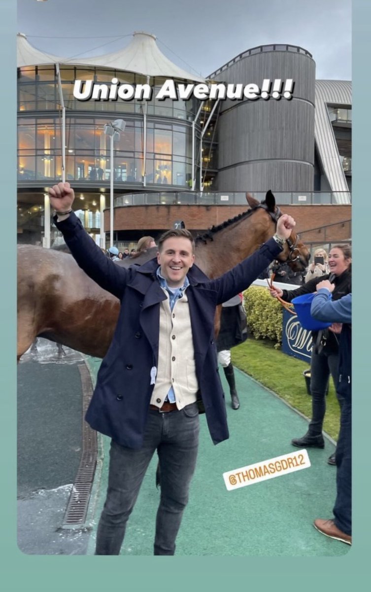 🎅Fantastic double @AintreeRaces Bingoo delivering the big handicap for Kevin & Anne Glastonbury and Neil Bibby - Union Avenue showed class and steel to win the bumper for Tom Gardner. Top team effort 🎄🏇🏾