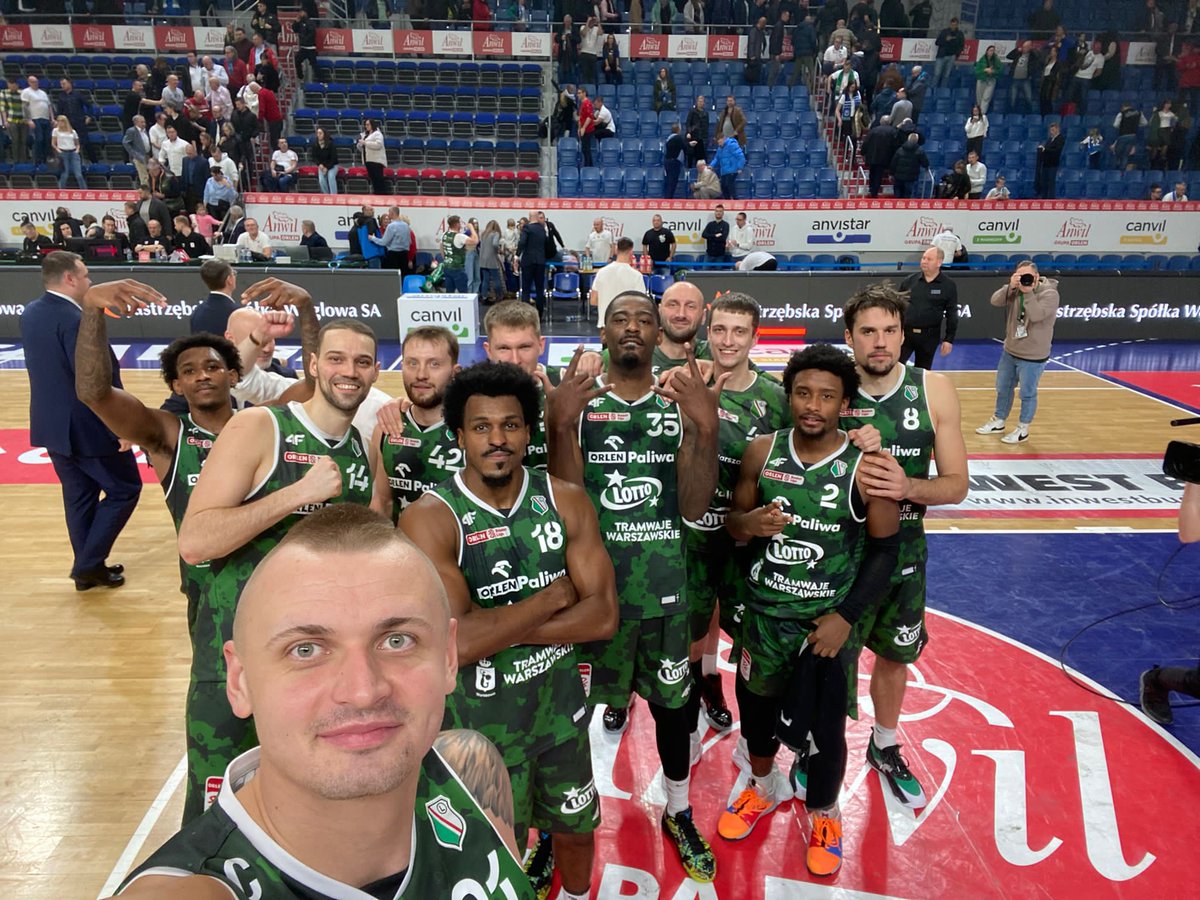 KOCHANI MAMY TO! 🔥🔥🔥
Co za EMOCJE! Co za ZWYCIĘSTWO!

Co Wy na taki prezent świąteczny? 💪🎄

ANWIL 74:76 LEGIA
———
#OrlenPaliwa <a href="/warszawa/">Warszawa</a> <a href="/totalizator_sp/">Totalizator Sportowy</a> <a href="/TramwajeW/">Tramwaje Warszawskie</a>