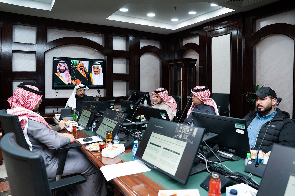 amanataljouf's tweet photo. وتمت مناقشة عددًا من الموضوعات لمعالجة التشوه البصري،
واطلاع أعضاء اللجنة على اشتراطات شهادة امتثال المباني واجراءات استخراجها.
وأوصت اللجنة باستخراج الشهاده للمباني التابعه للجهات الحكومية العضوة باللجنة https://t.co/XiX4C9ew2a