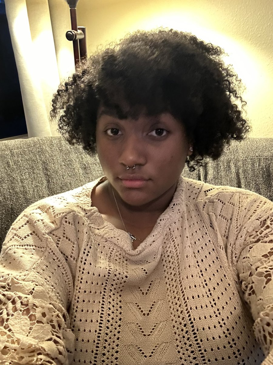 riyah0_0's tweet photo. hi https://t.co/miQn94FjT4