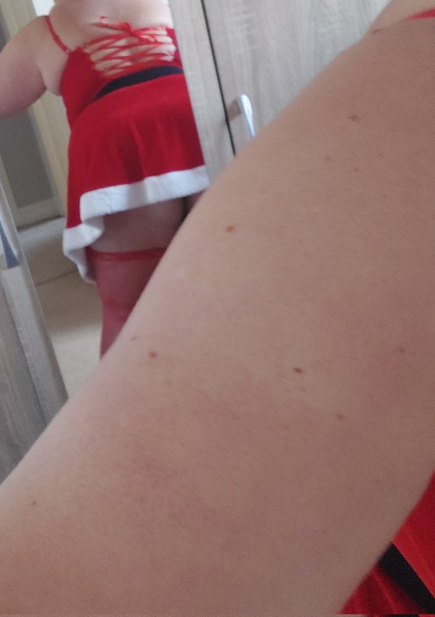 EmilyRose_69's tweet photo. Hope everyone's had a fabulous sexy Christmas 🎄 💋 
#sexysanta #sexysantaoutfit #naughtywife #naughtycouple #sharedwife #redfishnets #redstockings #redfishnetstockings #Christmas2023 #Christmas https://t.co/inJzeQ9GtB