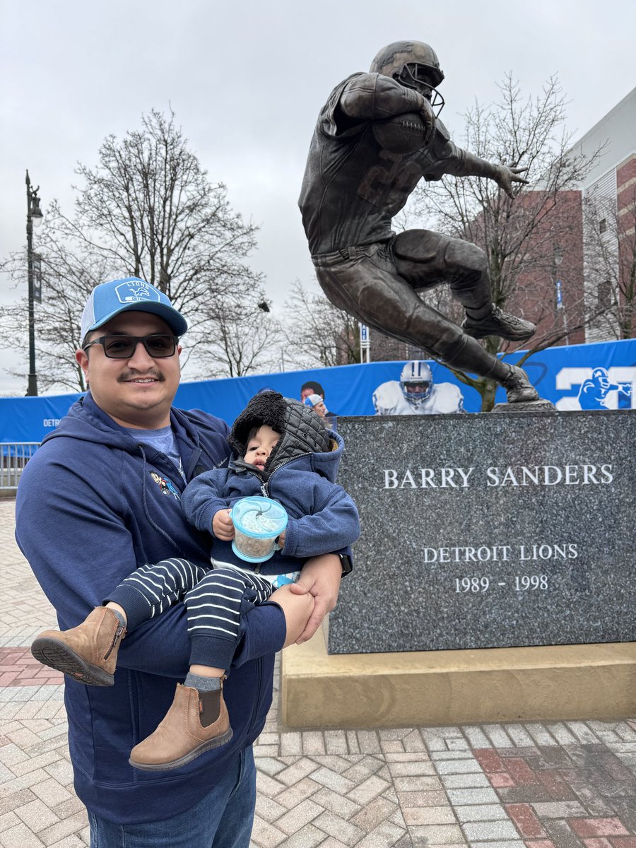 Rico10x's tweet photo. First time at Ford Field #QLB2023 https://t.co/oMx1bWyfaK