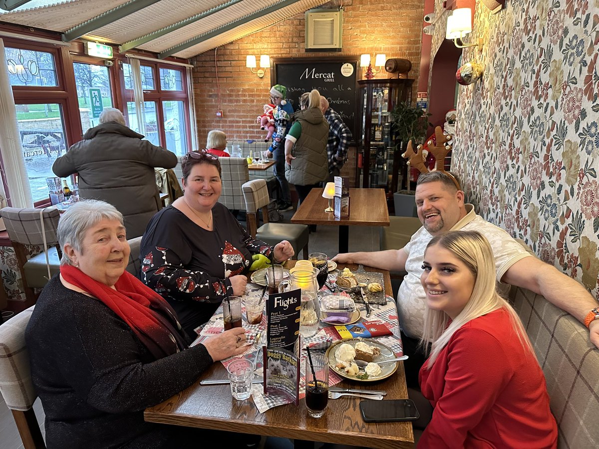 Mercatgrill's tweet photo. A massive thank you to everyone who spent Xmas Day with us and Santa. 

We hope you had a great day and it was a pleasure seeing you all.

On behalf of the Mercat Team we would like to wish all the very best for the New Year.

We’re open from tomorrow up until Hogmanay. https://t.co/bwkdvKqf6y