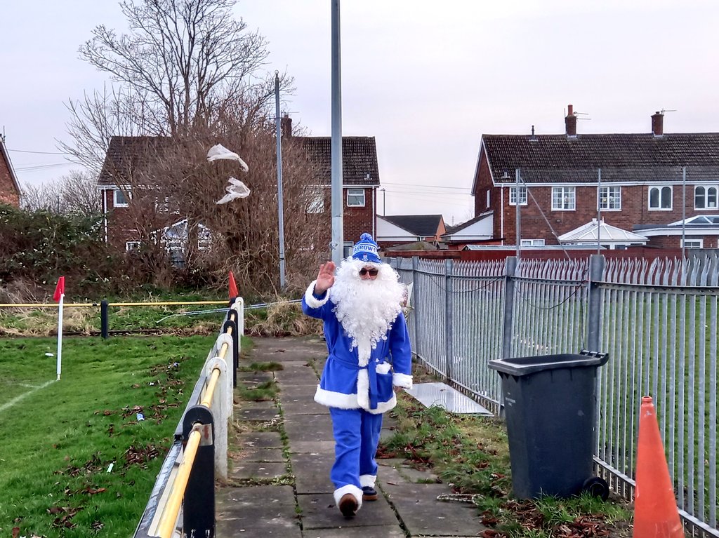 christopher tweet media