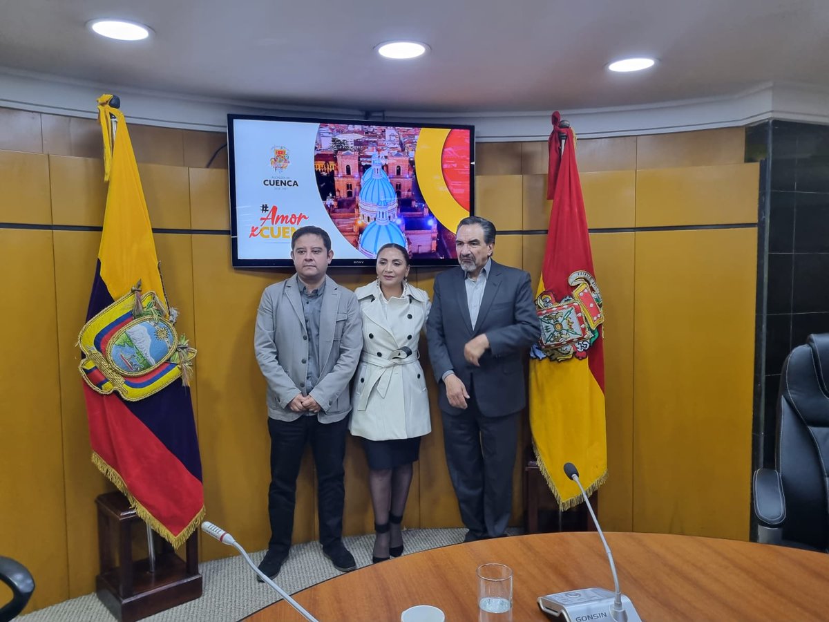 CuencaDGAC's tweet photo. LA DIRECCIÓN GENERAL DE AVALÚOS Y CATASTROS, AGRADECE ENORMEMENTE A TODAS LAS PERSONAS QUE HICIERON POSIBLE LA APROBACIÓN DE LA ORDENANZA DEL VALOR DEL SUELO EN SEGUNDO DEBATE.
#AmorPorCuenca
#CuencaSeTransforma https://t.co/Xqd9F6h3Wp