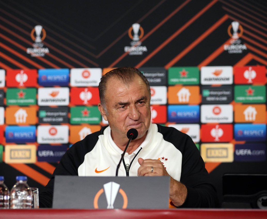 Yunan Athens News Gazetesi: Panathinaikos başkanı, takımın başına Türk futbolunun Atatürk’ünü getirdi. Türklerin Atatürk’ten sonra en çok hayranlık duyduğu isim Fatih Terim artık Panathinaikos’un başında.