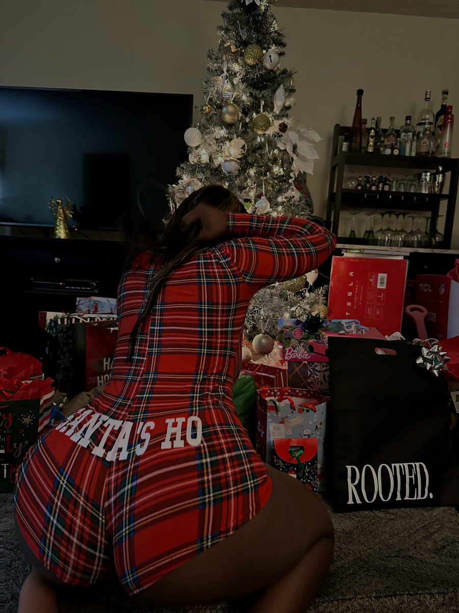 ktbabby's tweet photo. Merry Xmas 🎄🤍 https://t.co/A93t5gHGGE