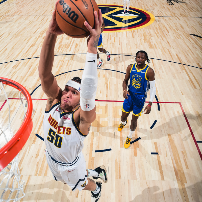 nuggets's tweet photo. Festive flicks 📷