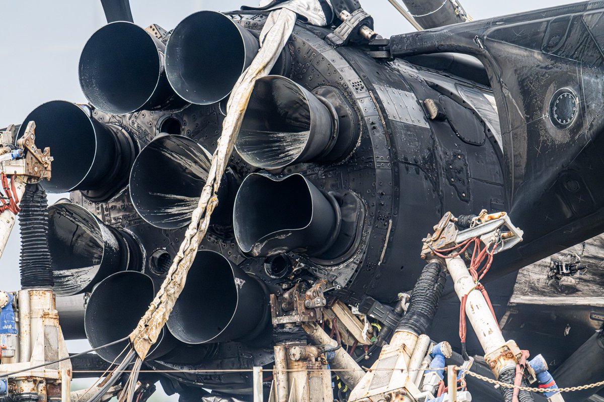 johnkrausphotos's tweet photo. JRTI and the remnants of Falcon 9 B1058 have returned to Port Canaveral.

The booster tipped over in rough seas following its 19th landing after completing a historic run of human spaceflight and satellite deployment missions, starting with the Demo-2 launch in May 2020. https://t.co/hBNv8qy6pn