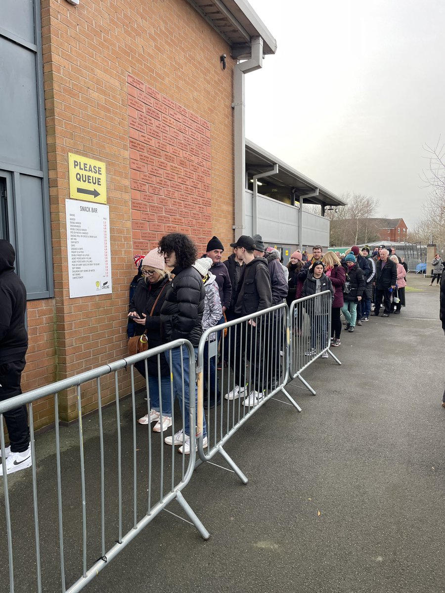 winniecw's tweet photo. @burtonalbionfc you can’t even sort the food out, massive queue, no pies left, it’s only 2:30pm #disappointing https://t.co/85iLayoTab