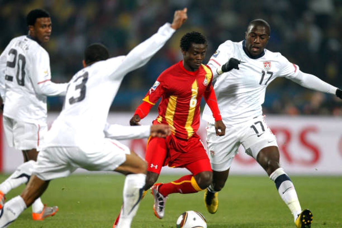 richguyoxygen5's tweet photo. "Anthony Annan, the unsung hero of the midfield. 🌟💪 Underrated, but his legacy lives on. Ghana's midfield maestro! 🇬🇭⚽ #AnthonyAnnan #MidfieldMaster #BlackStars #AFCON https://t.co/zsv6mkGZmP