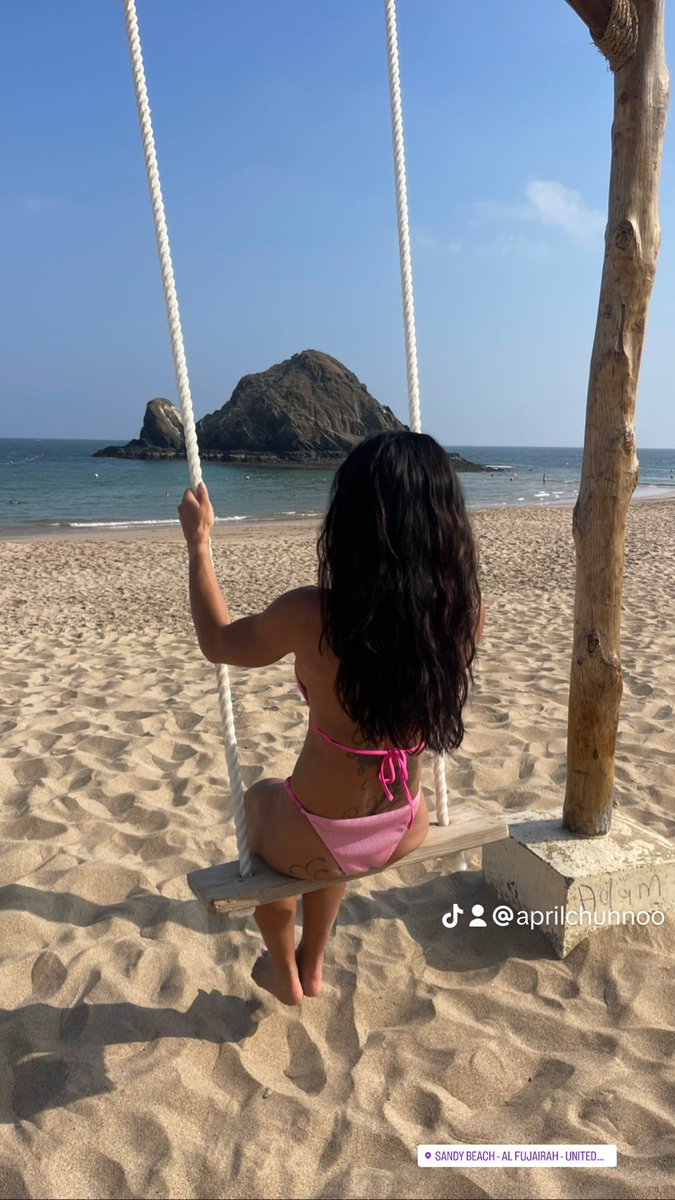 aprilchunnoo's tweet photo. Loving life at Snoopy Island https://t.co/C6Y7sInmGW