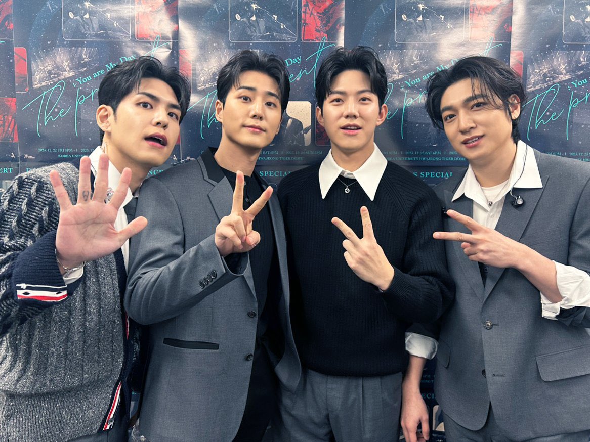 yourmyday907's tweet photo. 스타일리스트 선생님,, 다른 분들께는 세상 힙하고 센 옷들도 많이 입히시던데.. 울애들 캐해 완벽하게 하시고 예뿌게 입혀주시는 거 너무 좋아요ㅠㅠ 제발 지발 오래오래 함께해주셔요🥹🫶🏼 https://t.co/58WKvoASUH