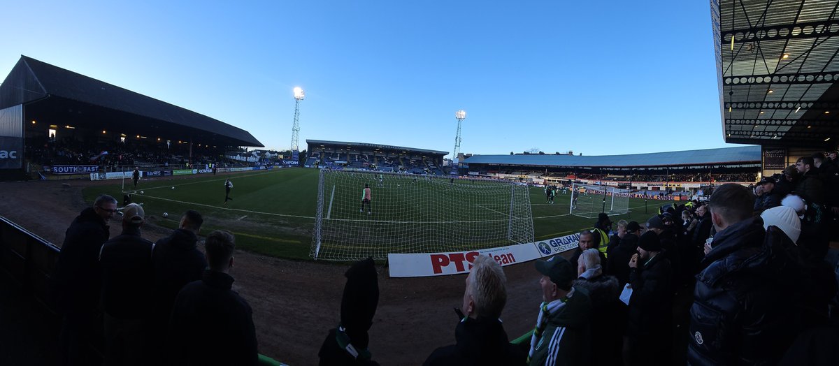 Arrived safely in sunny Dundee with @helena_oneil & @mcfarlane648 ##cmonthehoops