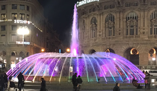 RadioBabboleo's tweet photo. “Ci avviamo a chiudere l’anno sfiorando il record di 16 milioni di presenze #turistiche sul territorio: da oltre 20 anni la Liguria non raggiungeva numeri simili”. Così il governatore Toti a fronte dei dati forniti dagli uffici regionali; in 10 mesi 15 milioni e 700mila presenze. https://t.co/hc5Zf8U8uH