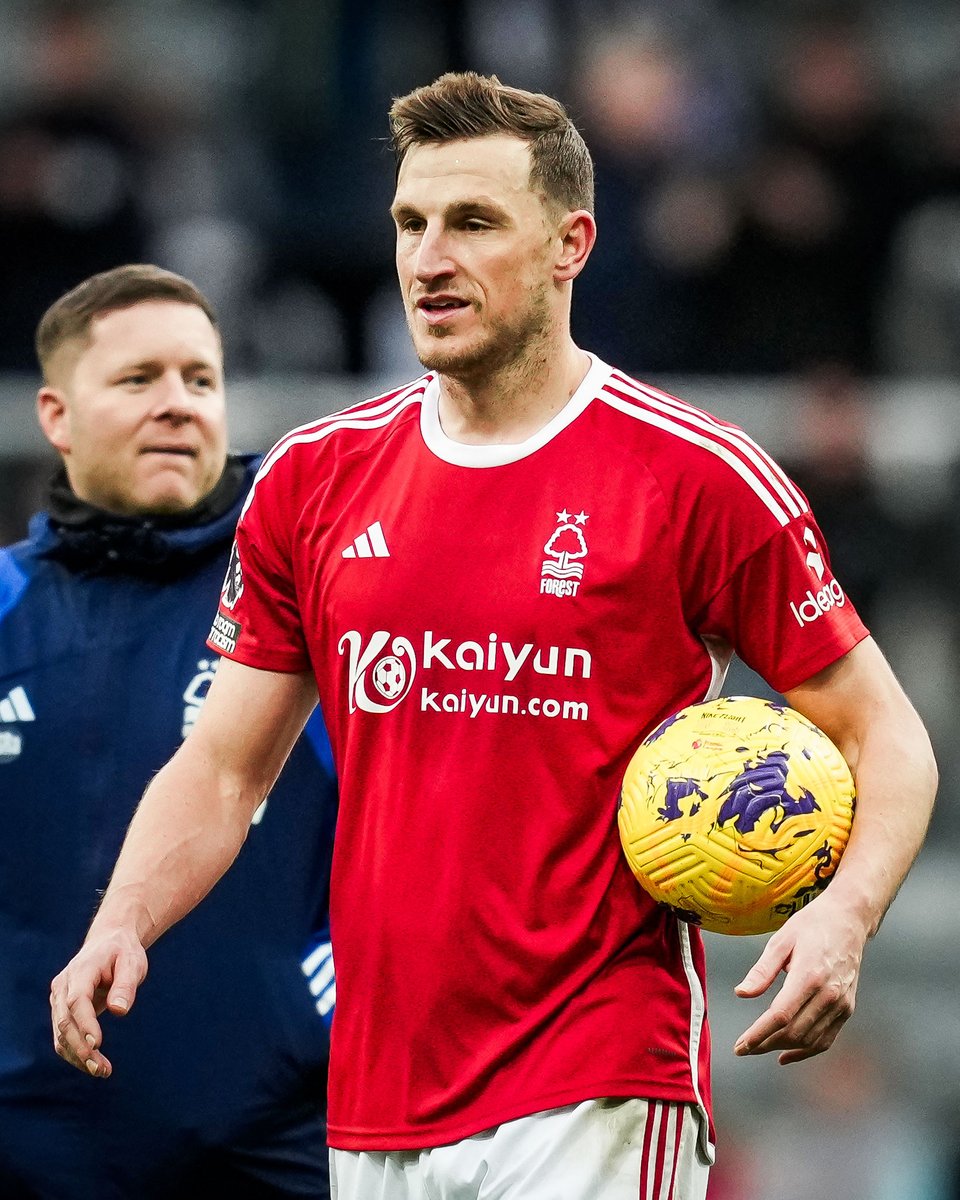 brfootball's tweet photo. Seven players have scored Premier League hat tricks on Boxing Day:

🎩 2000—Kevin Phillips (Sunderland)
🎩 2000—Thierry Henry (Arsenal)
🎩 2001—Robbie Fowler (Leeds)
🎩 2011—Dimitar Berbatov (Man Utd)
🎩 2012—Gareth Bale (Spurs)
🎩 2017—Harry Kane (Spurs)
🎩 𝟐𝟎𝟐𝟑—𝐂𝐡𝐫𝐢𝐬 𝐖𝐨𝐨𝐝 (𝐍𝐨𝐭𝐭𝐢𝐧𝐠𝐡𝐚𝐦 𝐅𝐨𝐫𝐞𝐬𝐭)