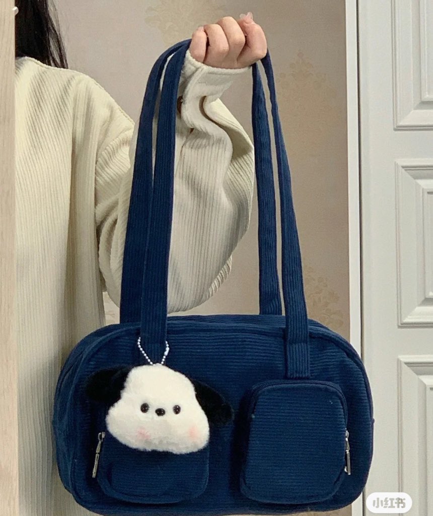 kukkikkingkong's tweet photo. น้องลูกฟูกก~~🦙🦙 น่ารักนุ่มนิ่มจาก Korean niche ใบนี้ใส่ IPad ได้ หนังสือหนาๆ ขวดน้ำ ร่มได้ จุได้เยอะเลย เห็นใบแค่นี้ช่องกว้าง 11 เซ็นแหนะ ทรงกำลังฮิต ใช้งานง่าย แถมตอนนี้ร้านจัดโปรส่งฟรีทุกออเดอร์เลย! https://t.co/bpSgX8mbLP