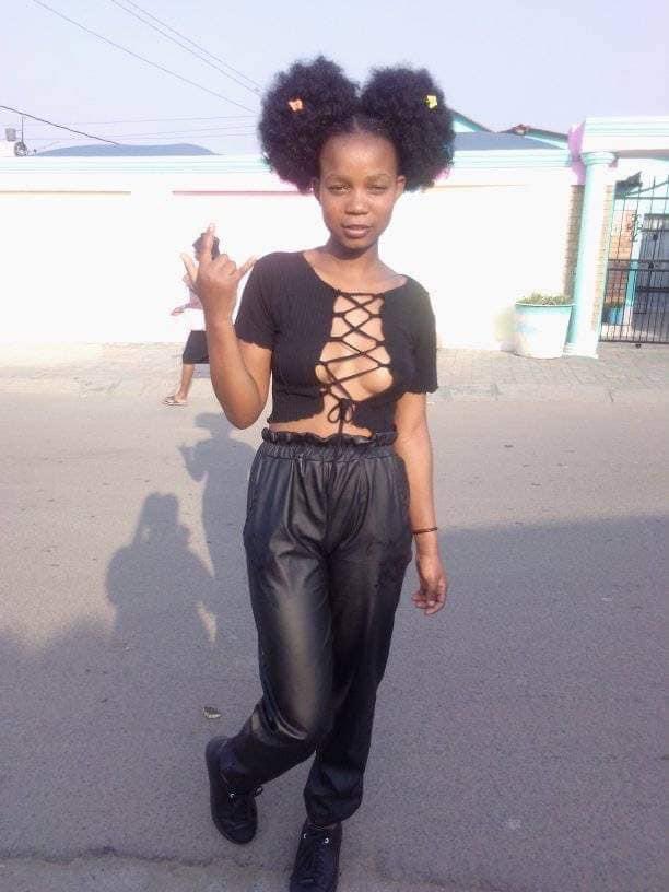 AdvoBarryRoux's tweet photo. Alwanduthando Lukhele (Lulu) disappeared was last seen in Ivory Park 2. She was last seen with her girlfriend Basetsana on the day of her disappearance. Anyone with any info contact 0684867102 or Ivory Park police.

(left Alwanduthando Lukhele, Right Lulu's girlfriend Basetsana) https://t.co/SOpC92W6eB