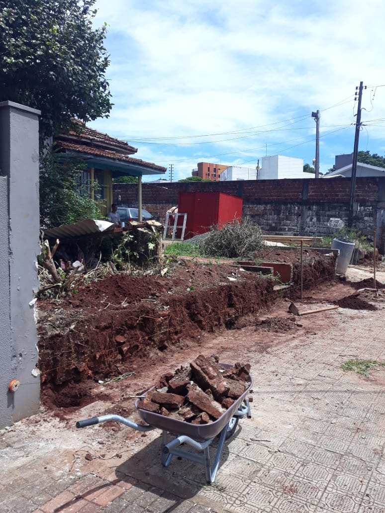 HouseJurassic's tweet photo. Vendo o muro novo da Jurassic ser levantado e já pensando no Graffiti https://t.co/lumeATNg8b