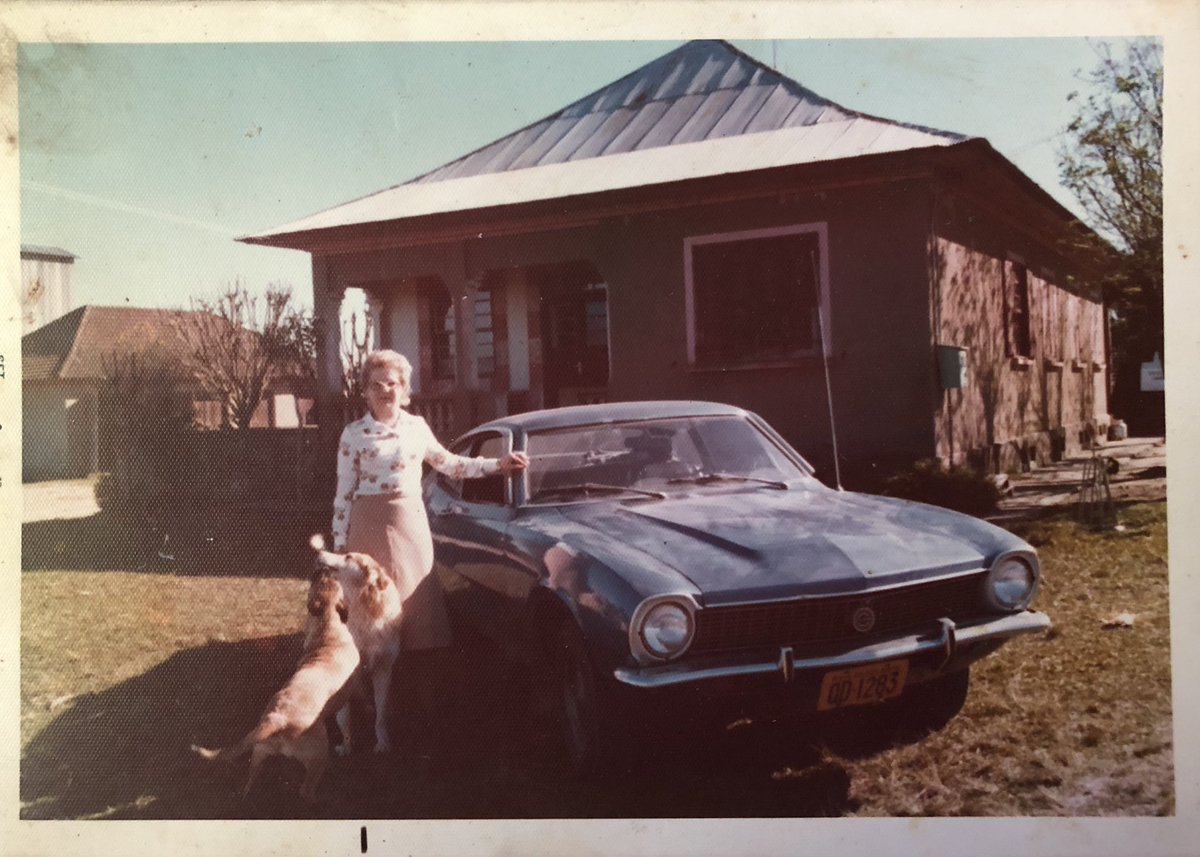 _garske's tweet image. Minha mãe e seu Maverick v6 1974.