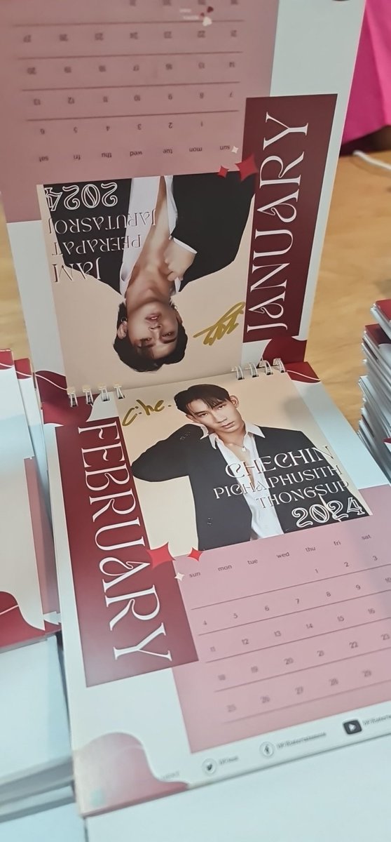 doradewmon69's tweet photo. น้องๆเซ็น สดทุกเล่ม สู้ต่อไป #dfjentertainment https://t.co/63JEWBcWNA