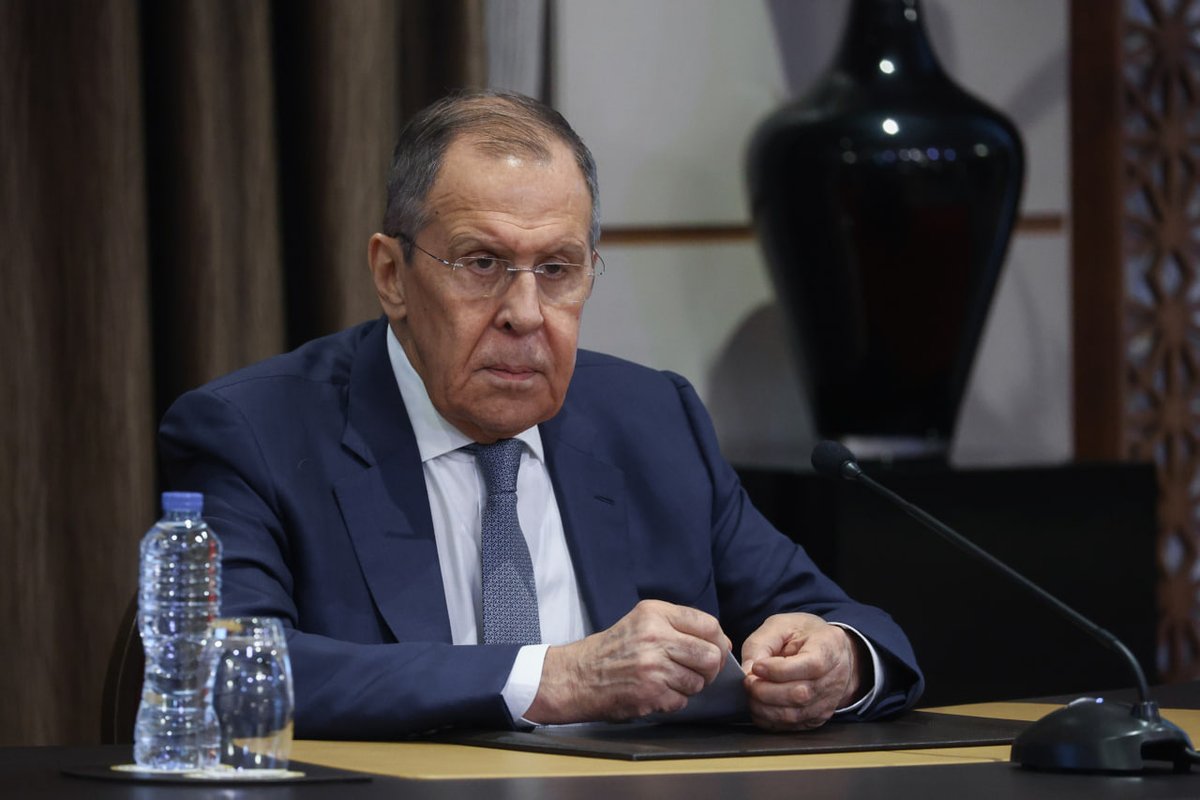 mae_rusia's tweet photo. 💬 Canciller Sergueí Lavrov: Occidente se esfuerza para encontrar formas legales de confiscar los activos rusos o de confiscar los beneficios que obtienen de estos activos y enviarlos a Ucrania.

☝ Rusia también tiene algo que confiscar en respuesta.

🔗 https://t.co/PlTGygvr3W https://t.co/2kmsdrMraY
