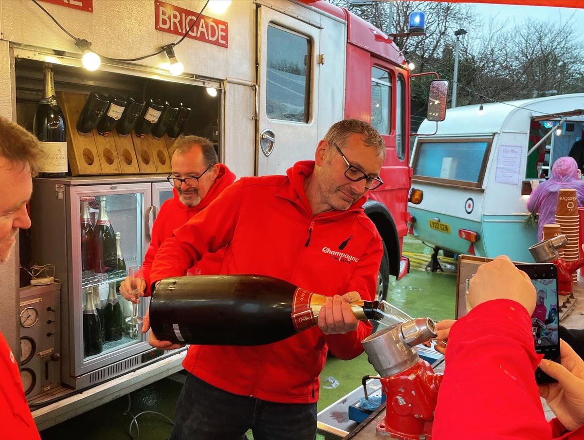 Chiswick, London - a repeat corporate event - equivalent of 100 bottles of <a href="/ChampagneCollet/">ChampagneCollet</a> - they had larger bottles - magnums, jeroboams and a methuselah.  What a day 🍾🍾🍾

#ringbellforchampagne 
#champagnefiretruck 
#champagne #corporate #corporateparty #corporateevents