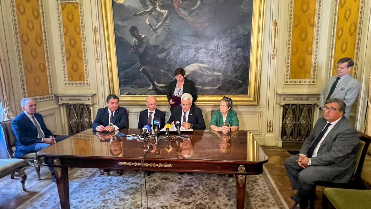 MDN_Uruguay's tweet photo. El Ministerio de Defensa y la Suprema Corte de Justicia suscribieron este martes un convenio para la implementación del Proyecto de
Extensión y Cooperación académica tendiente a la elaboración de la Planificación Estratégica del
Poder Judicial. https://t.co/QxNxtJAwWN