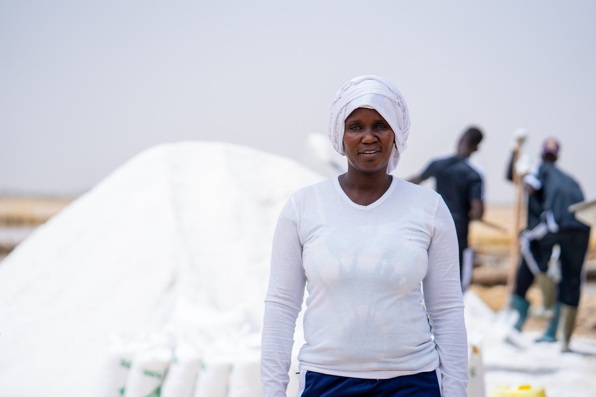 NutritionIntl's tweet photo. Meet Marie Diouf, the ‘Salt Queen’ of #Senegal. She & other salt producers are improving the health & wellbeing of the population through #UniversalSaltIodization.. See how producers, like Marie, are bringing this condiment from the salt fields to tables:
https://t.co/8IurQ3sJ4w https://t.co/GALtDVKIkT
