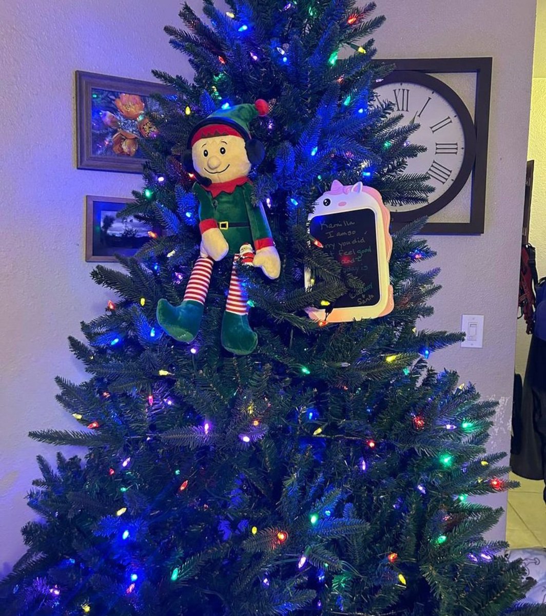 Katie1730331's tweet photo. Merry Christmas https://t.co/2Xh0ItwR3M