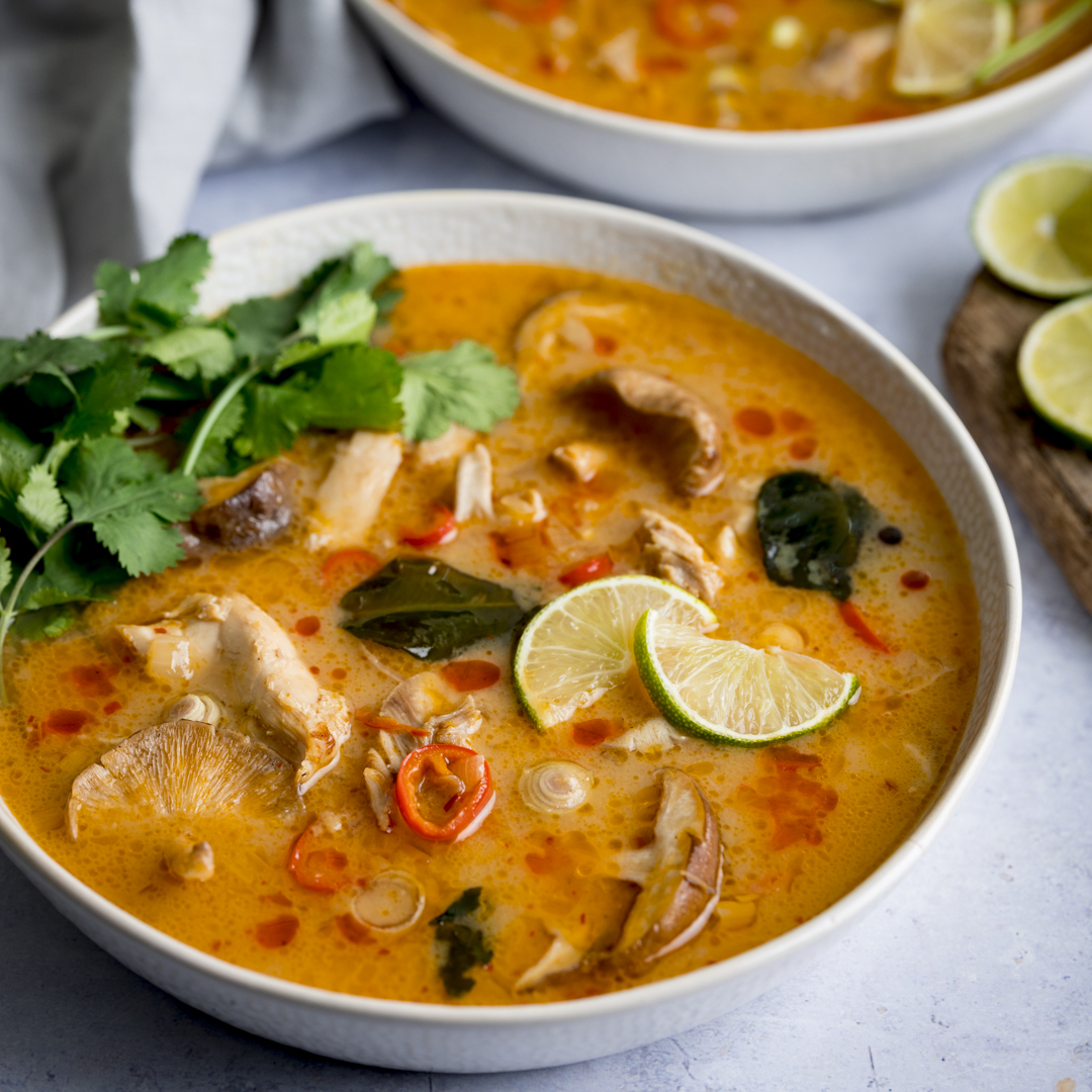 KitchenSanc2ary's tweet photo. Tom Kha Gai

This #Thaisoup is my FAVOURITE thing to order from our local Thai takeaway. 
A #spicysoup, made with coconut milk, galangal , lemongrass, shiitake mushrooms, chillies &amp; chicken.
https://t.co/fdKaQM2qIH
#Tomkhagai #Foodie https://t.co/PY2880Qa1C