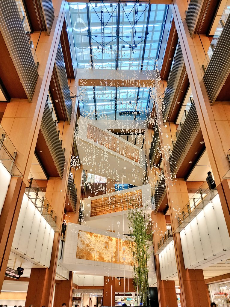 JUN_JUN0229's tweet photo. #クリスマス 
#christmas
#クリスマスツリー
#christmastree
#treeshower
#somesnowscens
#東京ミッドタウン
#tokyomidtown
#風景 #風景写真
2023.12.23撮影📷✨ https://t.co/ye8zXZrd3n