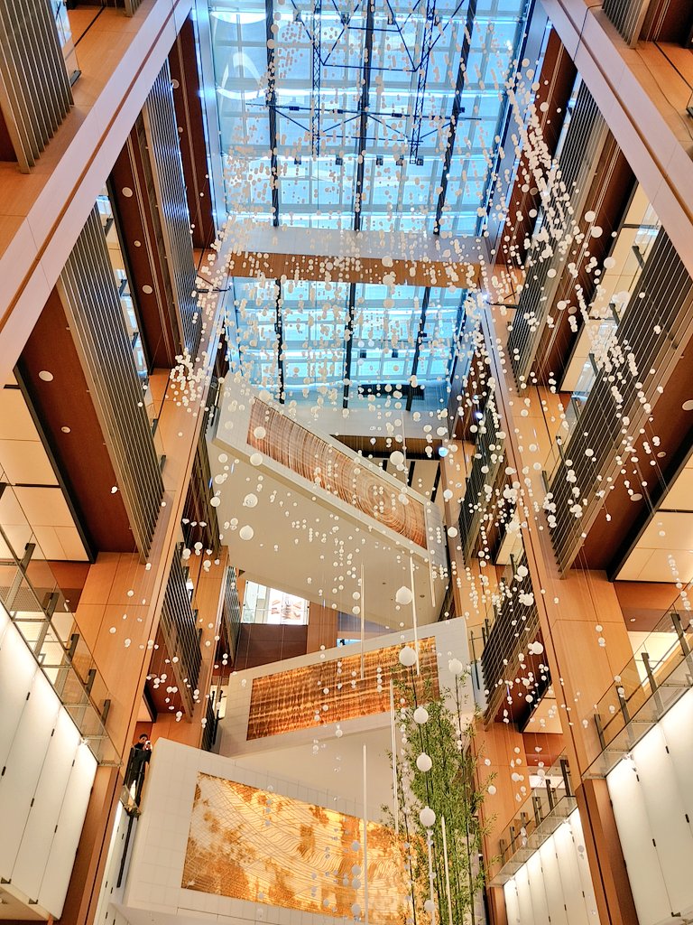 JUN_JUN0229's tweet photo. #クリスマス 
#christmas
#クリスマスツリー
#christmastree
#treeshower
#somesnowscens
#東京ミッドタウン
#tokyomidtown
#風景 #風景写真
2023.12.23撮影📷✨ https://t.co/ye8zXZrd3n
