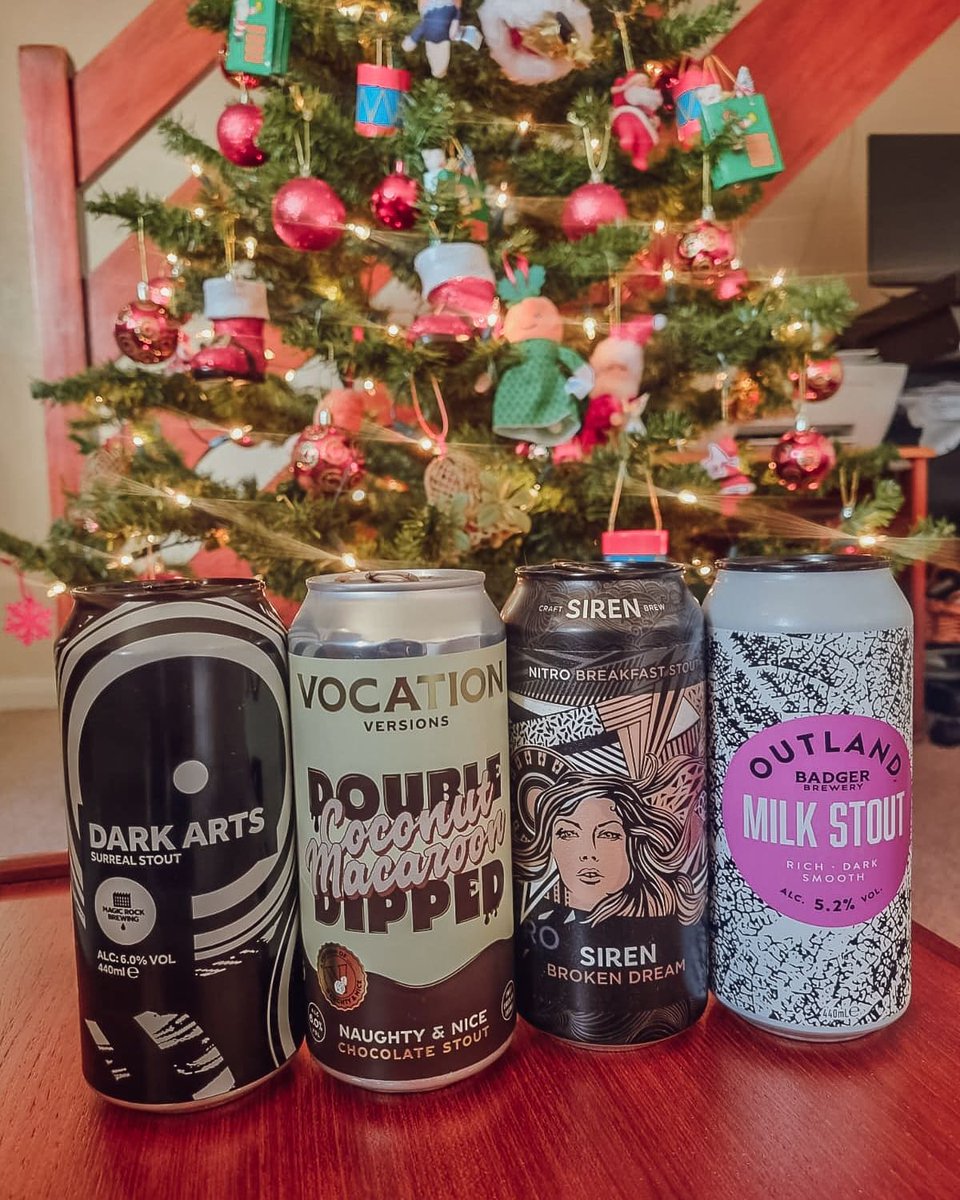 brewsandbeers's tweet photo. Now this is my kinda Christmas selection box! Feeling quite 'stout' after yesterday's Christmas lunch &amp; craft beer session. Featuring @vocationbrewery @SirenBrewing @MagicRockBrewCo &amp; Badger Beers. #CraftBeer #beers #Christmas https://t.co/KxwJwczLAC