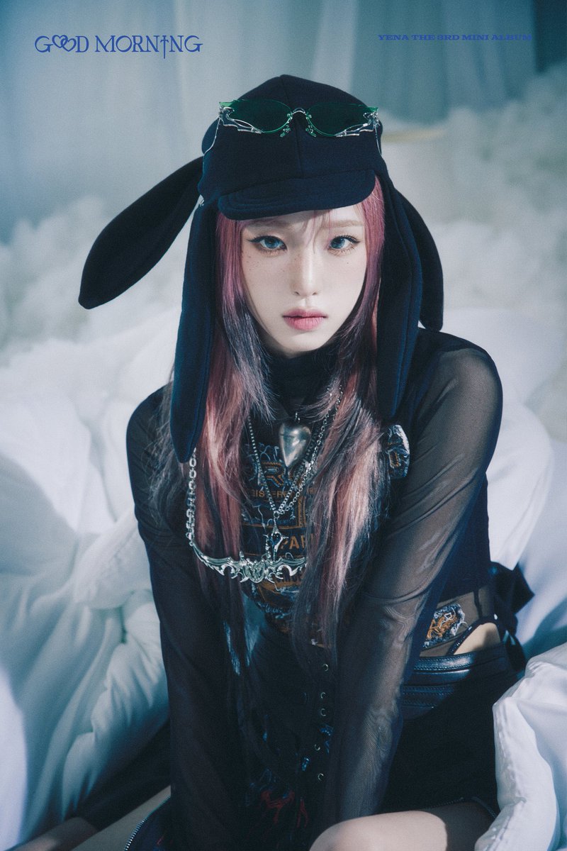 choi yena pics tweet media