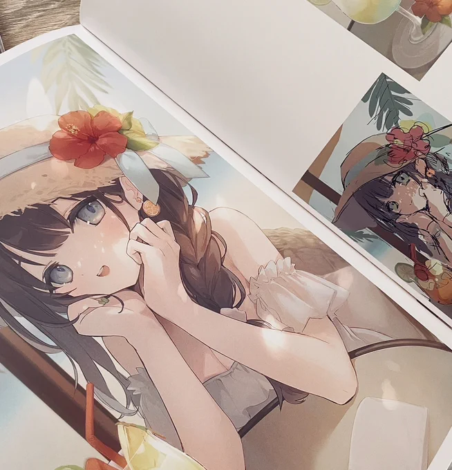 〖 C103新刊 〗#C103 「 SAKANA BOX.02 」新刊の写真ですオリジナル絵とお仕事絵をまとめたイラスト集ですB5/ 32P/ フルカラー 
