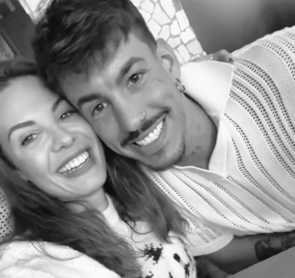 jessi_bueno7's tweet image. La FELICIDAD 🫶🏻❣️ #jessingo #jessingo26D