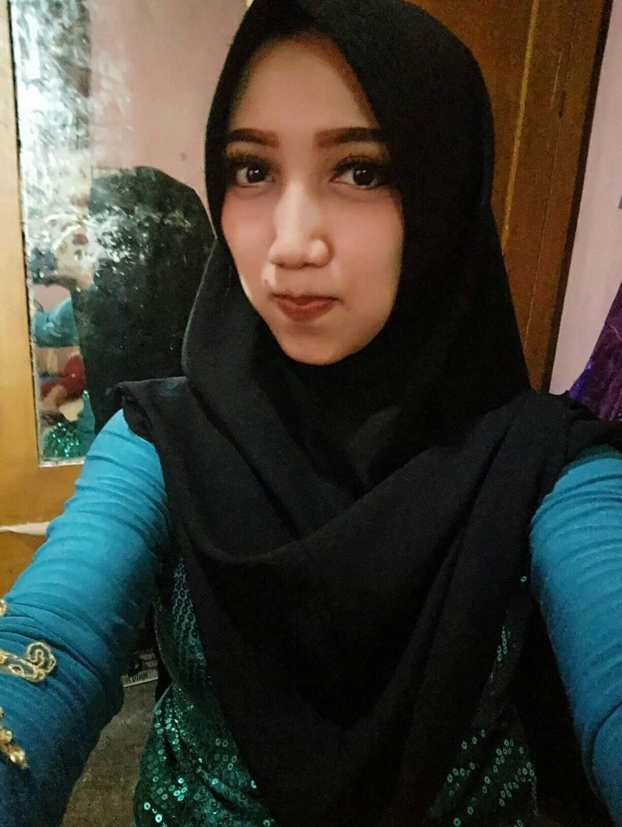 indahh1515's tweet photo. Permisi maaf hadir lgi ya🤗 https://t.co/KZaeHQEGIG